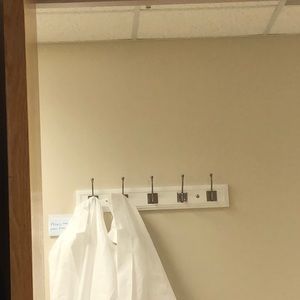 Meet your Posher, Annia